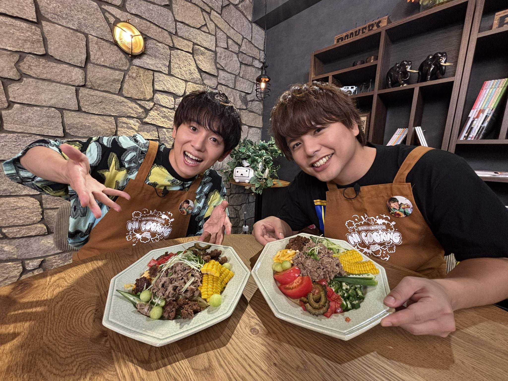 【山下大輝のご褒美番組「肉ッキング#9」・番組レポート】 山下大輝、ゲストの声優・仲村宗悟と 夏にピッタリの麺料理に山盛りの肉を乗せて爆食！