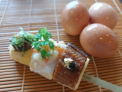 ホテルビナリオ嵯峨嵐山が作る、京都嵐山の新しい食べ歩きメニューが登場　「京都府産赤たまごの出汁巻き」「京都府産赤たまごバーガー」2025年7月1日(火)～販売開始