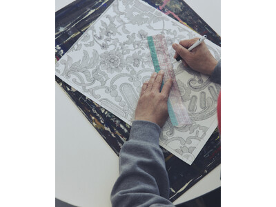 デザイナーの手描きから始まる服。レディースブランド「AAYUSHI」が提案する“心が浮き立つ服”、百貨店...