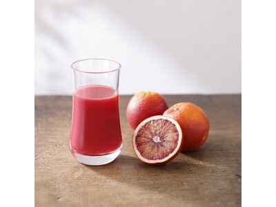 小学館の美容雑誌「美的」が監修したブラッドオレンジジュースを期間限定で販売中！