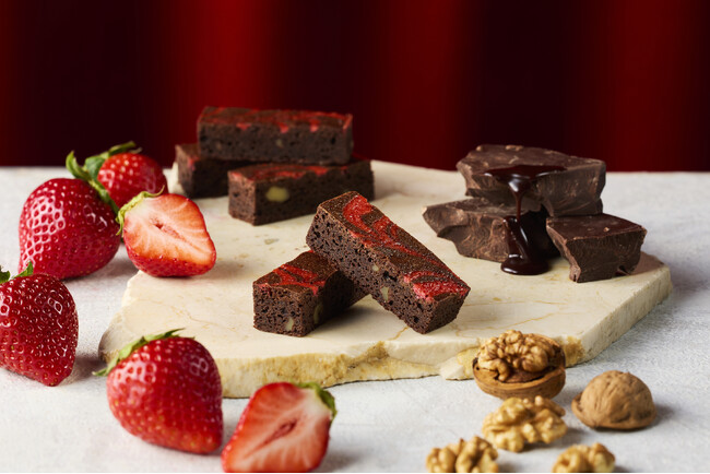 待望の新商品！あまおう苺スイーツ専門店「博多まっかな苺」より、「博多まっかな苺のベルベットブラウニー」が新発売！