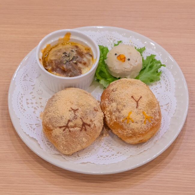 文鳥たちの学校生活が楽しめる『ふぃんち学園』開校!懐かしくてかわいい給食メニューが登場♪