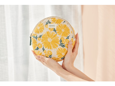 ～新スキンケアブランドのコスメもIN～ My Little Box 3月のテーマは「Awaken your glow」気分が上がる春らしいラウンドポーチに入れてお届け♪