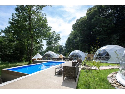 最高のリトリートを体験できる THE FIVE RIVERS FINE GLAMPING 群馬 白沢 雪の群馬を満喫できる”冬のこたつグランピング”始めました