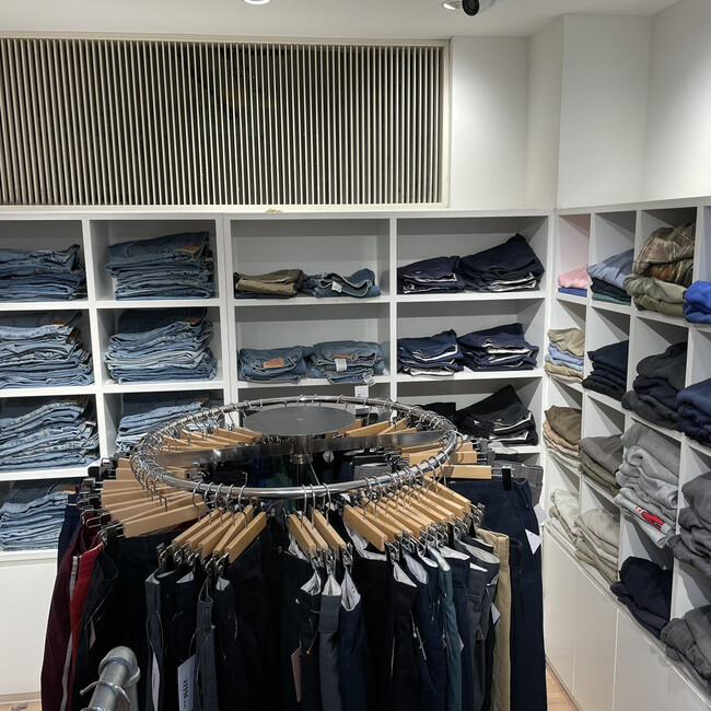 古着屋『RUSHOUT』の新店舗が東京銀座に4/1OPEN！アメリカより直接