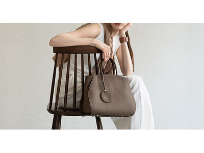 【新作バッグ】目指したのは「名品」のその先。本革バッグだからこその風格や美しさはそのままに、使いやすくなってリニューアル新発売。