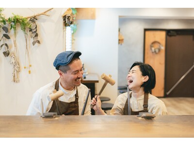 【作る時間が最高の装飾に】鎌倉彫金工房が明かすシンプルな手作り結婚指輪が選ばれる理由