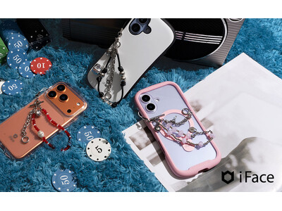 「iFace」から、長さを変えられる2way仕様のPhoneチャームが新登場。