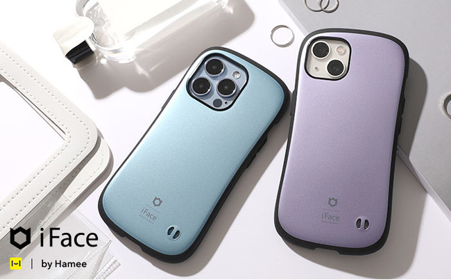 uiFacevAN₩ȂꂢF̃^bNACe[XIiȋPN[AirPodsP[XVoB