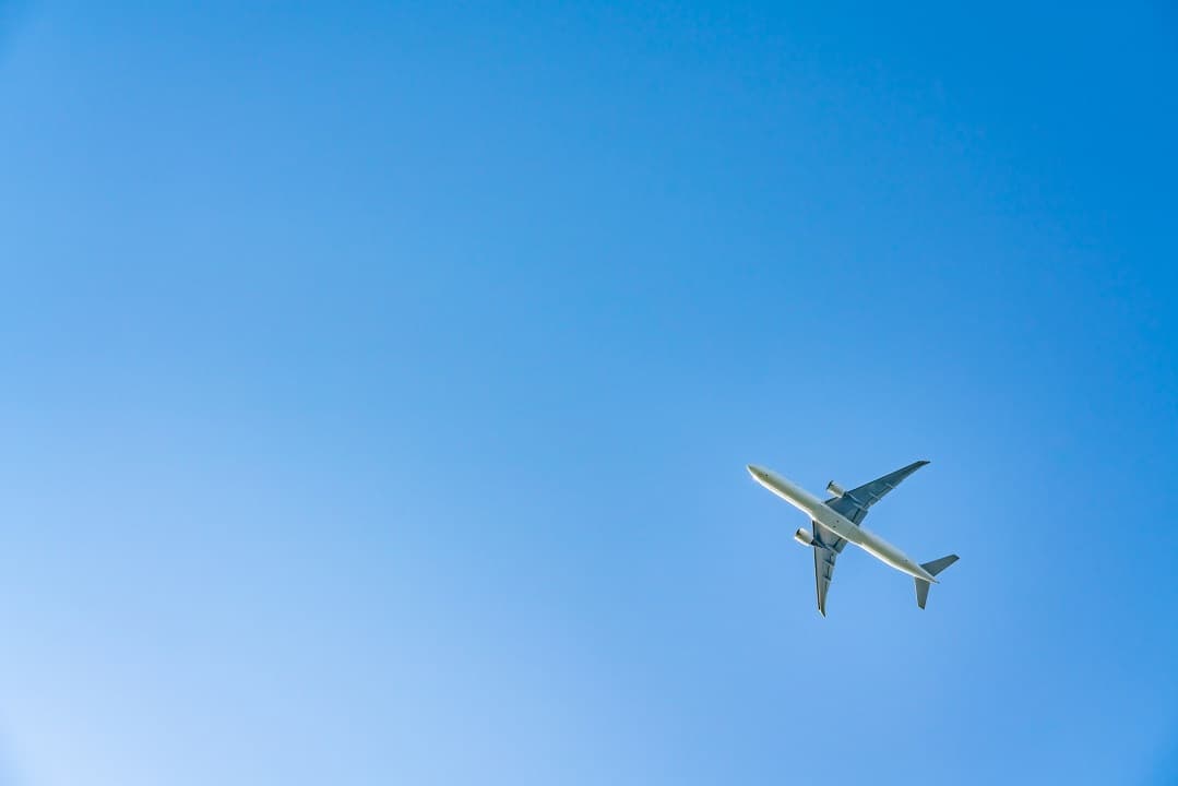 飛行機の日（12月17日）｜意味や由来・広報PRに活用するポイントや事例を紹介