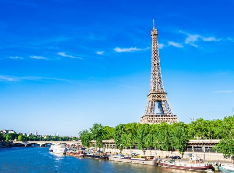 エッフェル塔の日