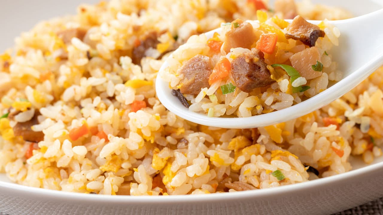 チャーハンの日(8月8日)|意味や由来・広報PRに活用するポイントと事例を紹介