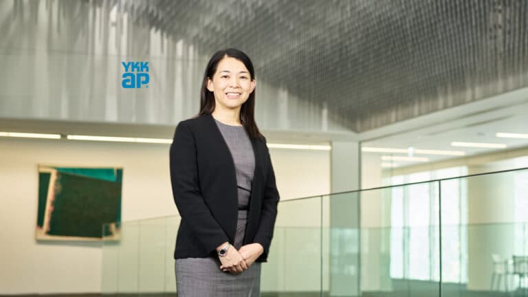 サッシから窓へ。売上5,000億円企業の転換期を支えた広報室|YKK AP株式会社