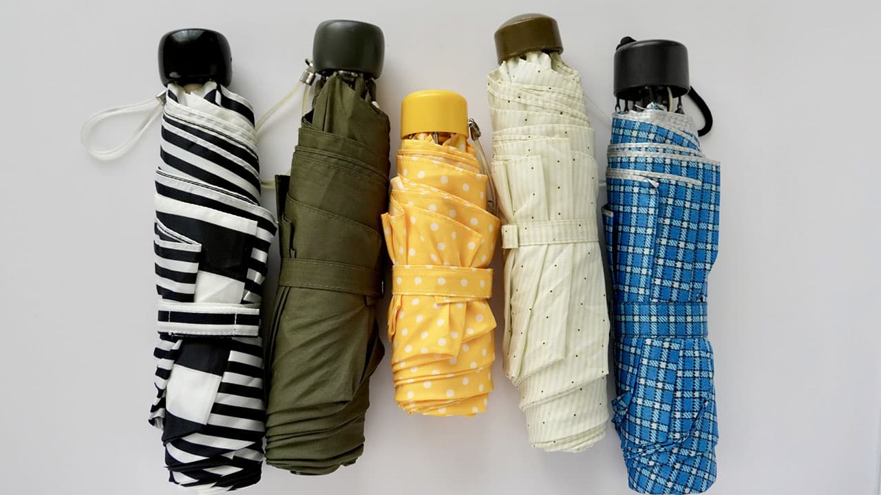 折りたたみ傘の日(3月16日)|意味や由来・広報PRに活用するポイントと事例を紹介