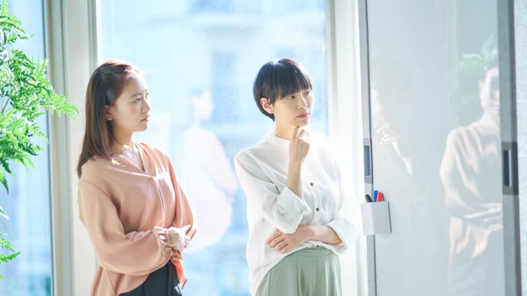 スポンサーシップとは?仕組み・効果を高める5つの広報PRの戦略と成功事例を紹介