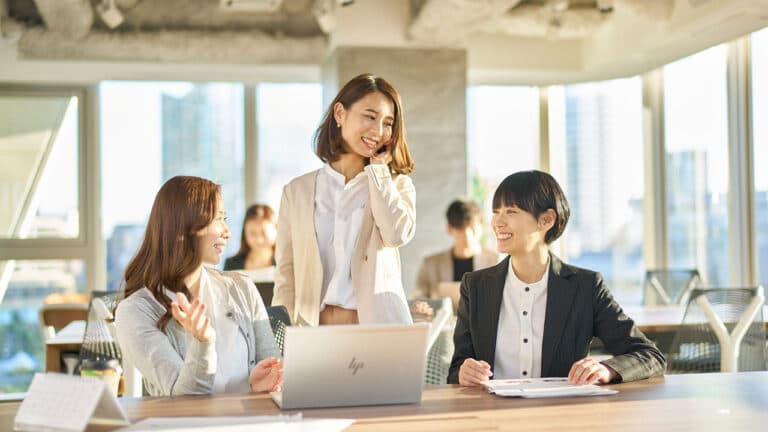 不動産会社の集客方法20選&事例10選|成功させる5つのポイントやオンライン・オフライン別のTIPSを解説