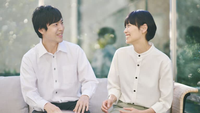 仕事やマーケティング・PRに使える10個の行動心理学を紹介!身近なしぐさから本音を読み取ろう【一覧・身近な例あり】