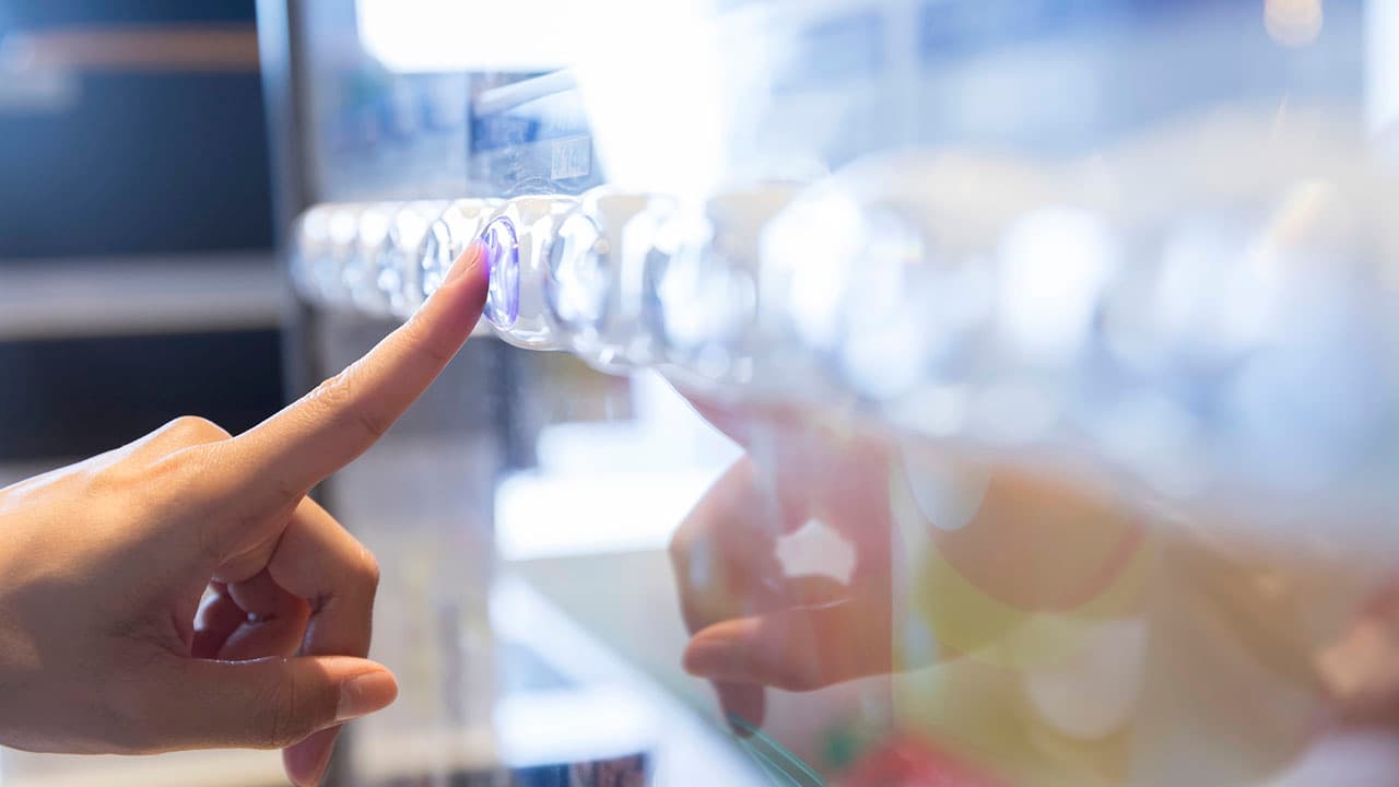 自動販売機の日(3月21日)|意味や由来・広報PRに活用するポイントと事例を紹介